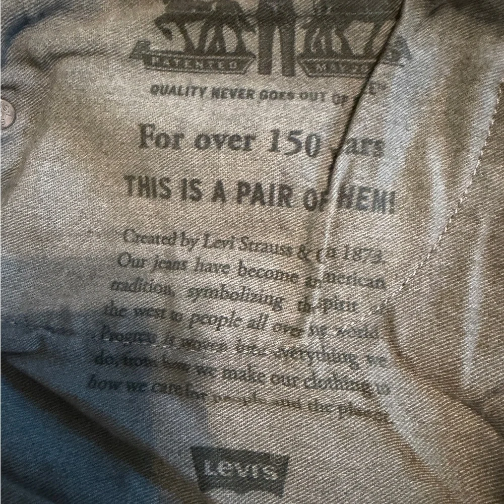 NWT Levi’s 559 Relaxed Straight 42x30 Dark Wash Stretch Jeans $69.50
